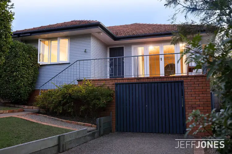 9 Garioch Street, Tarragindi QLD 4121