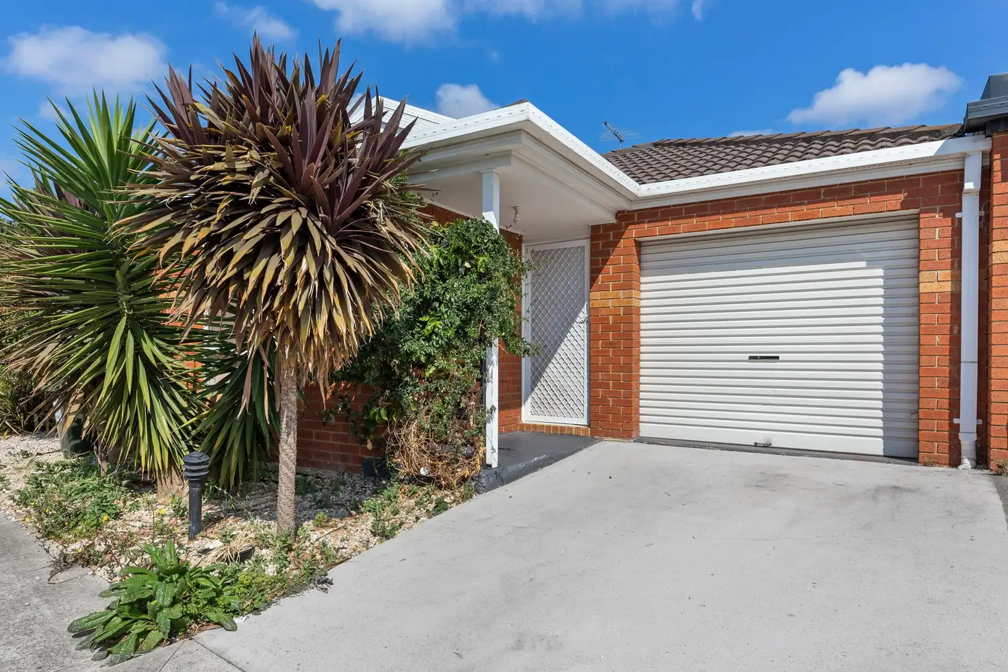 Main view of Homely unit listing, 4/21 Patonga Drive, Delahey VIC 3037