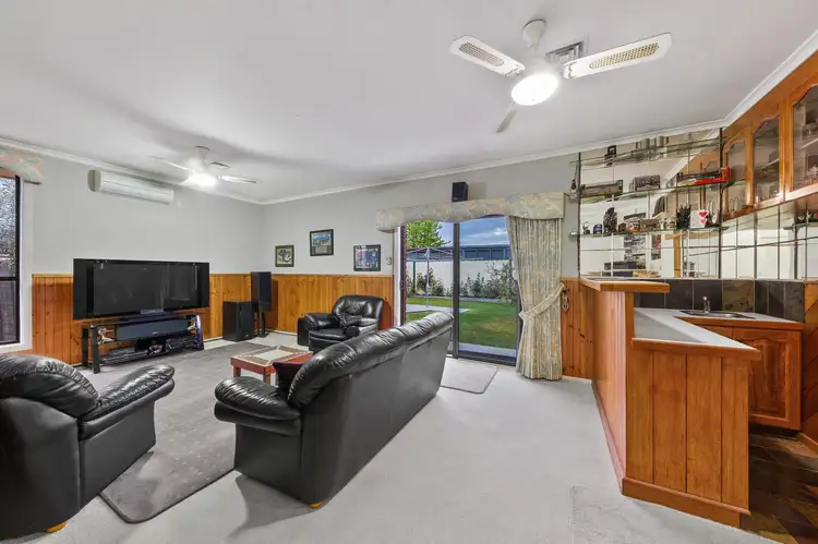 Fifth view of Homely house listing, 4 Alcott Place, Delahey VIC 3037