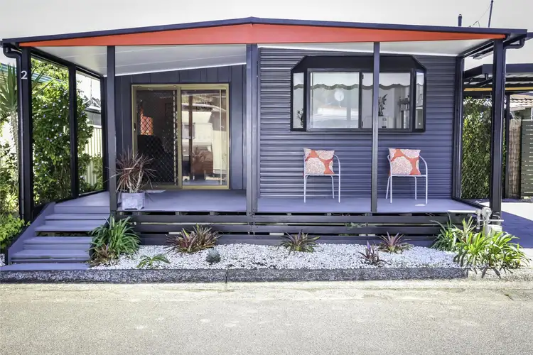 F2/9 Milperra Road, Green Point NSW 2251