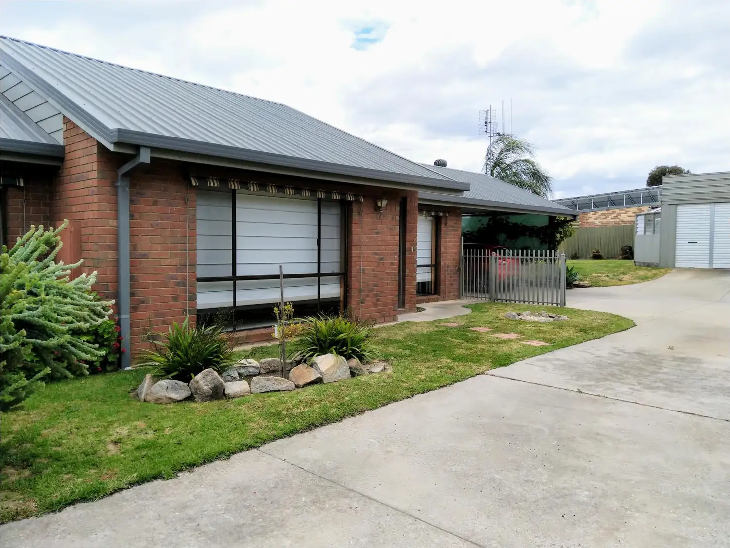 Main view of Homely house listing, 2/19 Patrick Street, East Bendigo VIC 3550