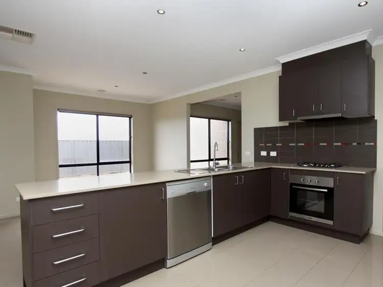 Second view of Homely house listing, 3 Kalimna Way, Truganina VIC 3029