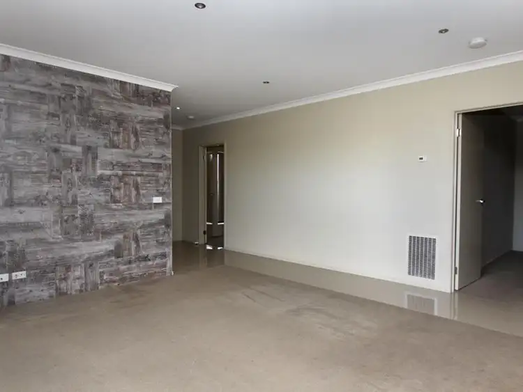 Fifth view of Homely house listing, 3 Kalimna Way, Truganina VIC 3029