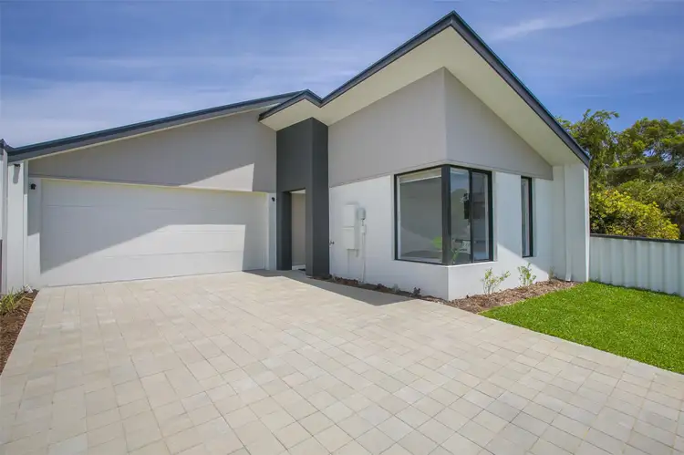 4A LYONS PL, Heathridge WA 6027