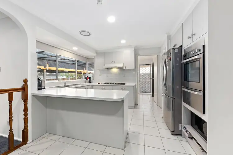 Fifth view of Homely house listing, 7 Blake Close, Delahey VIC 3037