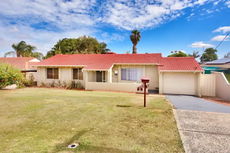 7 Lanrick Place, Girrawheen WA 6064
