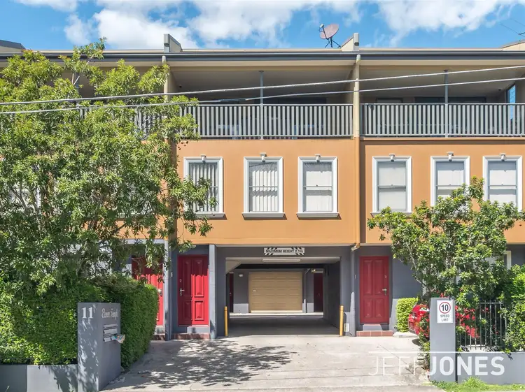 1/11 Temple Street, Coorparoo QLD 4151