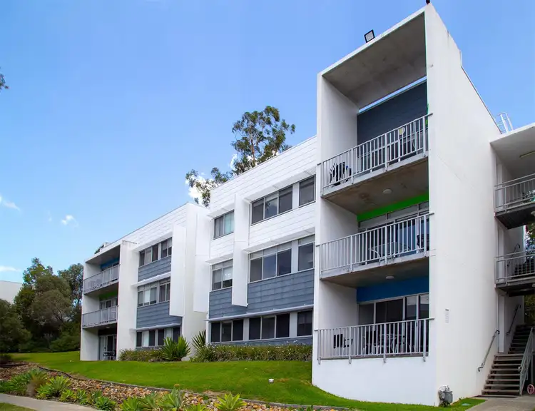 0/1 Griffith University Village Village Road