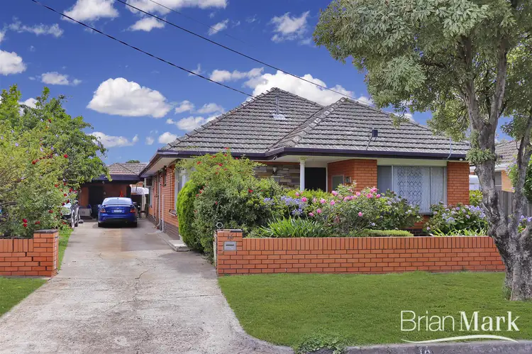 16 Glenluss Street, Werribee VIC 3030