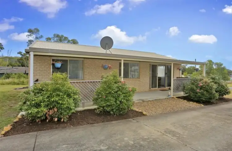27 Blue Water Road, Booral QLD 4655