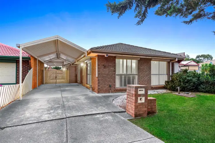 30 Poa Court, Delahey VIC 3037