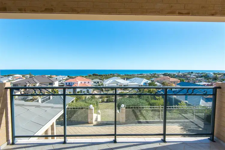 17 Lena Pass, Mindarie WA 6030