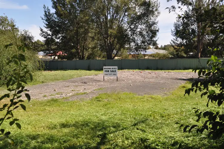 8 Eva Place