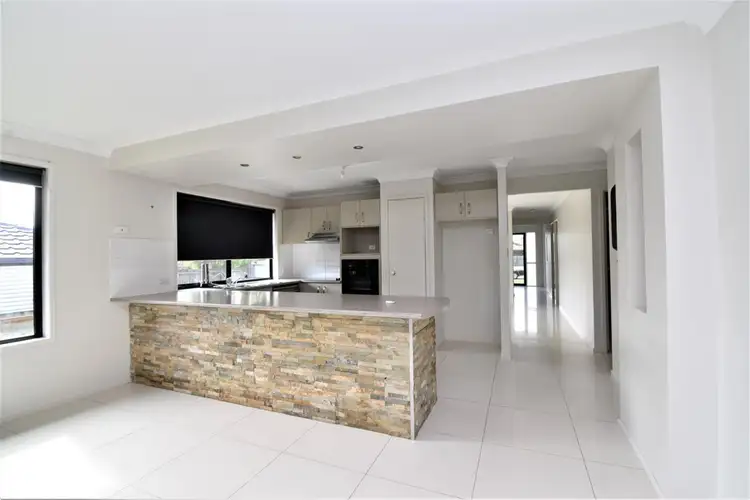 Second view of Homely house listing, 9 Bowerbird Place, Calamvale QLD 4116