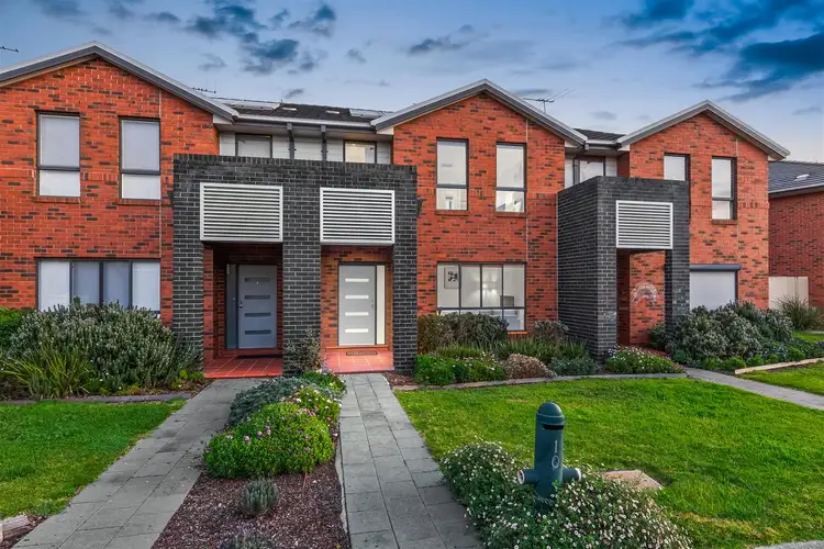 10 Callista Circuit, Taylors Hill VIC 3037