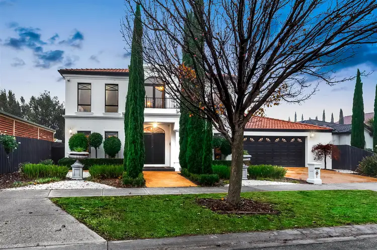 2 Treasury Place, Taylors Hill VIC 3037