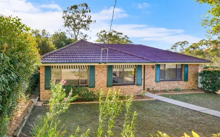 24 Turnbull St, Winmalee NSW 2777