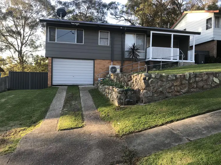 10 Glen Mitchell, Bolton Point NSW 2283