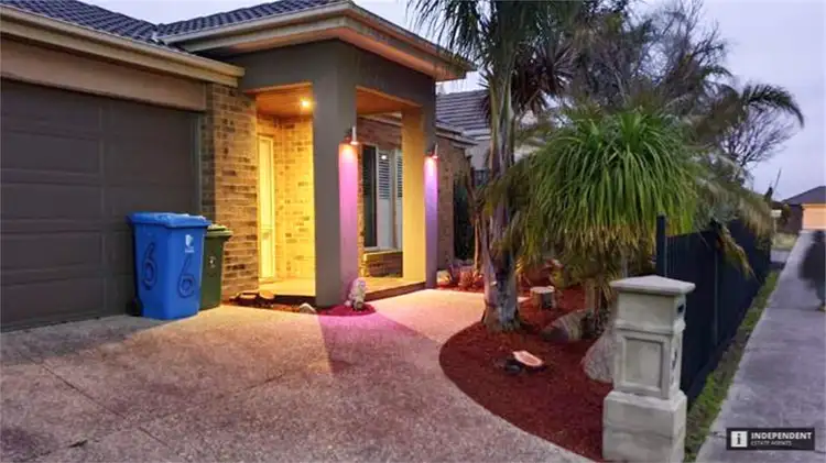 Second view of Homely house listing, <![CDATA[6]]> <![CDATA[Aisbett Close  ]]>, Lynbrook VIC 3975