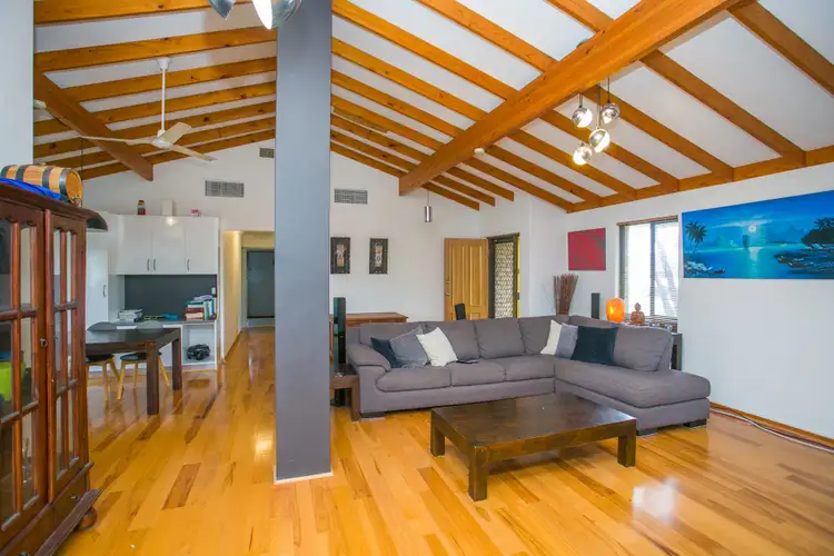Sixth view of Homely house listing, 10 RAASAY PLACE, Warwick WA 6024