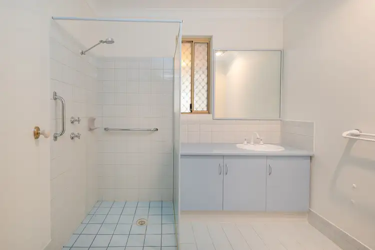 Fifth view of Homely unit listing, 2/2 Cygnet Court, High Wycombe WA 6057