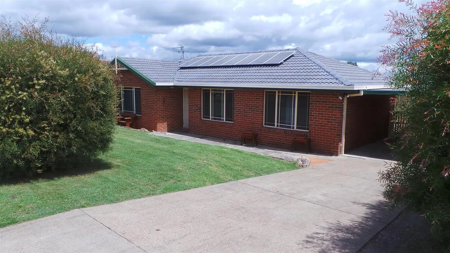 Main view of Homely house listing, 42 Denton Park Drive, Rutherford NSW 2320