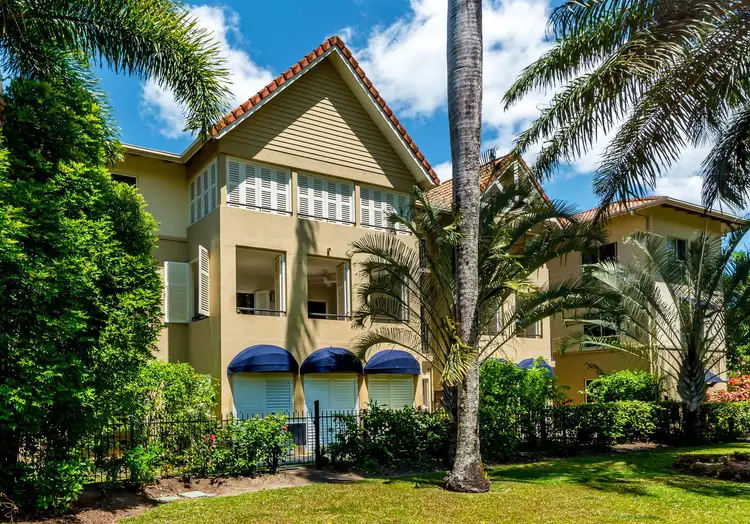 304/2 Greenslopes Street, Cairns North QLD 4870
