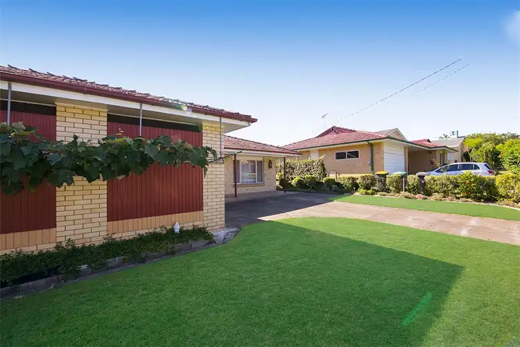 Second view of Homely house listing, 4 Skipton St, Macgregor QLD 4109