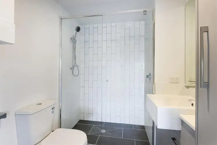 Sixth view of Homely apartment listing, 207/9 Regina Street, Greenslopes QLD 4120