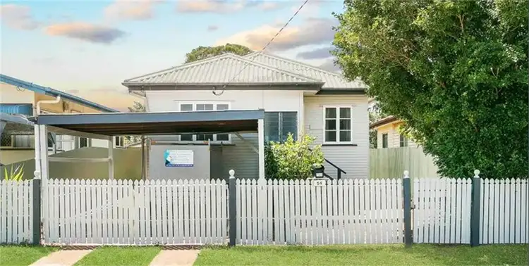 54 Collins street, Woody Point QLD 4019