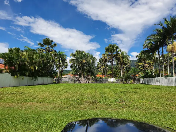 10 Stream Avenue, Kewarra Beach QLD 4879