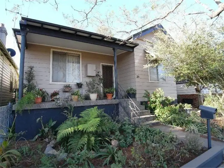 25 Winchester Street