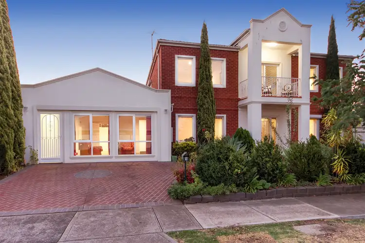 5 Lorraine Lee Way, Sydenham VIC 3037