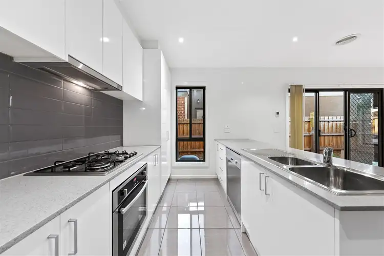 Fifth view of Homely house listing, 10 Mountbatten Way, Sydenham VIC 3037