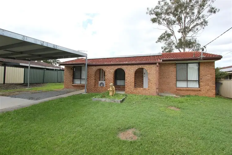 28 Moore St, Loganlea QLD 4131