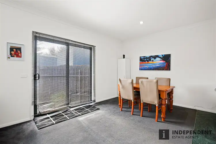 Third view of Homely unit listing, 2/6 Alvina Court, Frankston VIC 3199