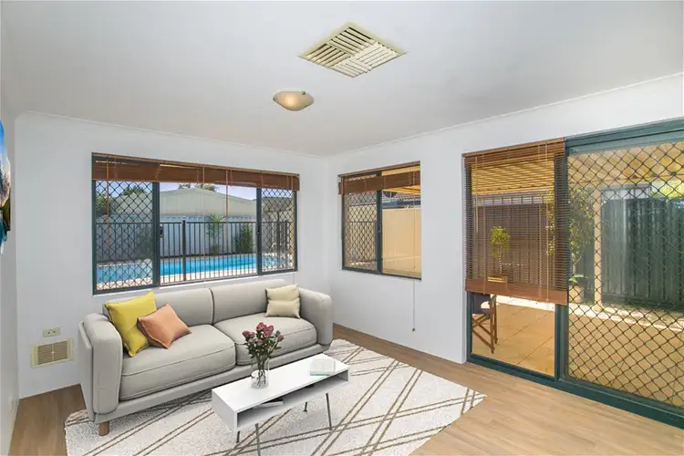 33 Gentle Circle, South Guildford WA 6055
