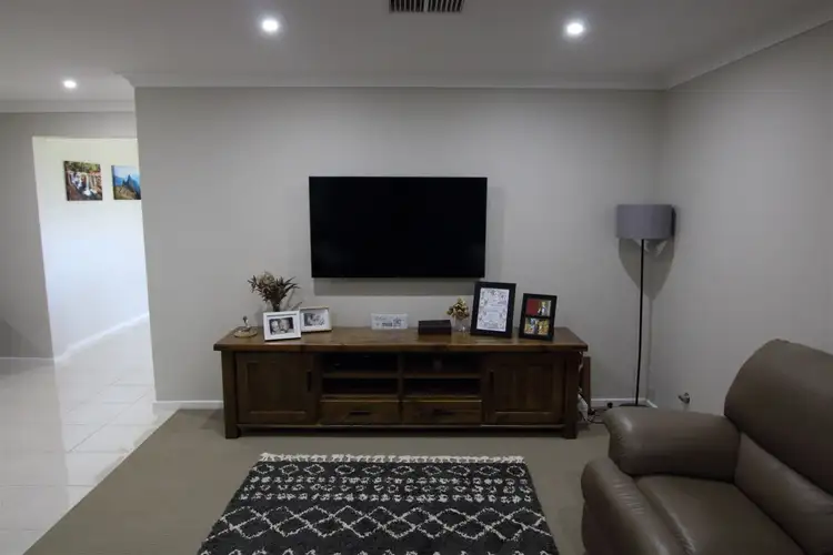 Sixth view of Homely house listing, 35 Linda drive, Dubbo NSW 2830