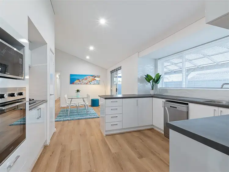 206 Dampier Avenue, Kallaroo WA 6025