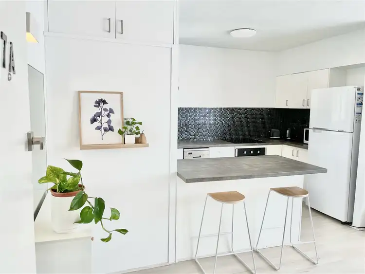 Sixth view of Homely unit listing, 7a/34 Hanlan Street, Surfers Paradise QLD 4217