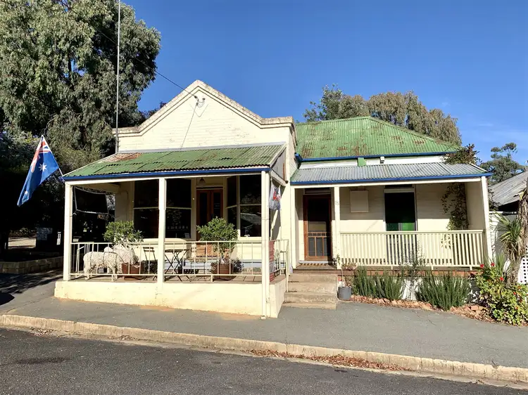 25 Fitzroy Street, Binalong NSW 2584