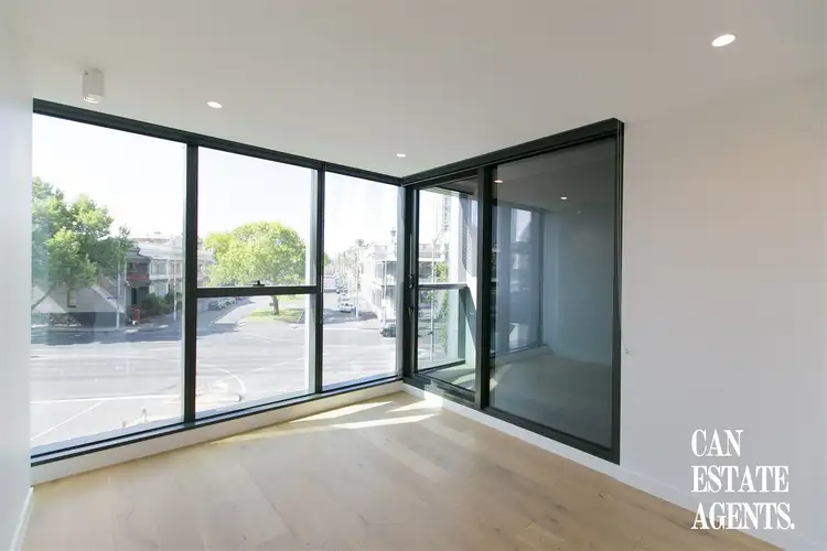 205/23 MacKenzie Street