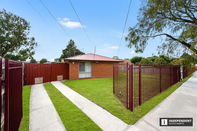 Third view of Homely house listing, 5 Susan Court, Cranbourne VIC 3977