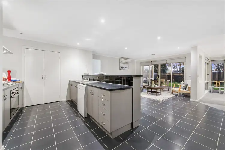 Fourth view of Homely house listing, 7 Brunswick Place, Taylors Hill, Taylors Hill VIC 3037