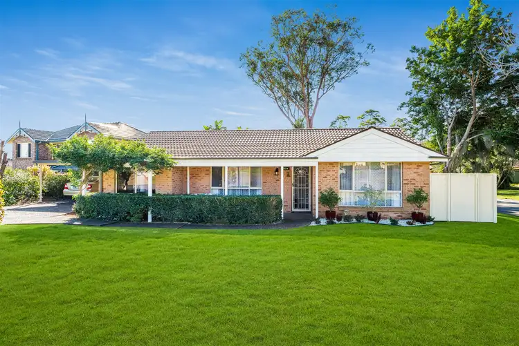 4 Lanewood Court, Green Point NSW 2251