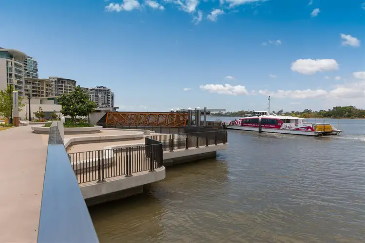 Second view of Homely unit listing, 13/6 Riverview Terrace, Hamilton QLD 4007