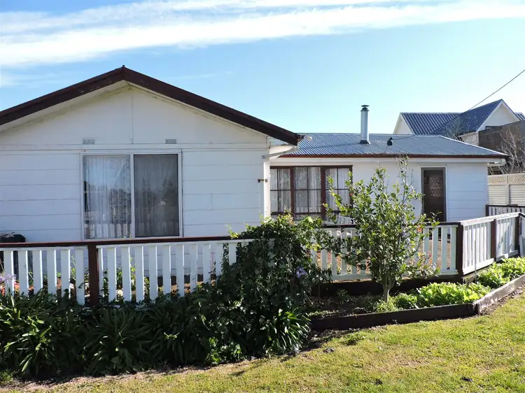 35 Main Road, Seaspray VIC 3851