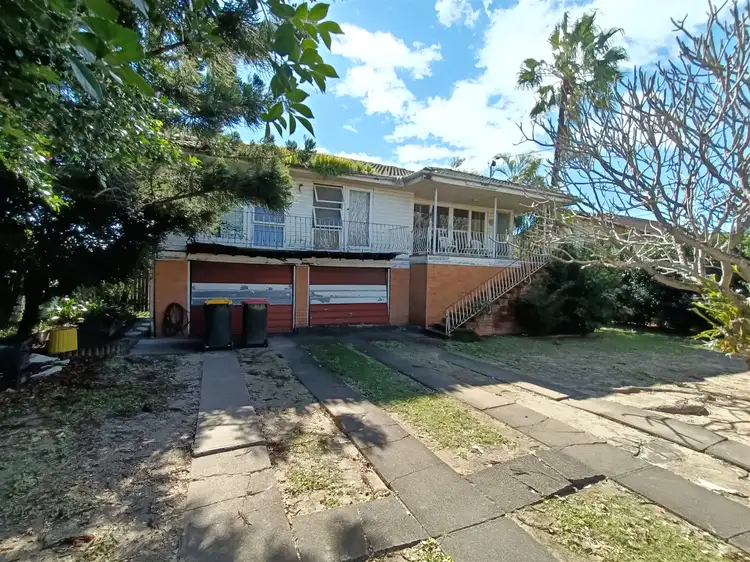 19 Dundas St, Oxley QLD 4075