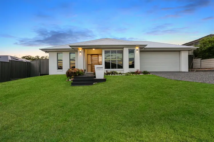 6 Gooloowan circuit, Brassall QLD 4305