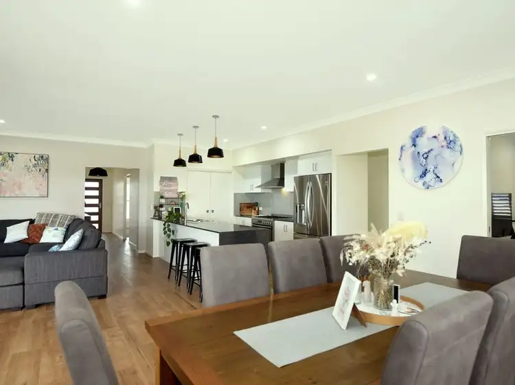 Sixth view of Homely house listing, 5 Wedgetail Drive, Highfields QLD 4352